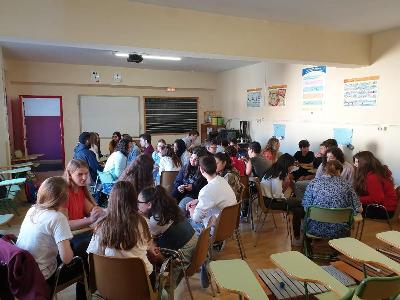 GVSU Students work in a Spanish classroom while abroad